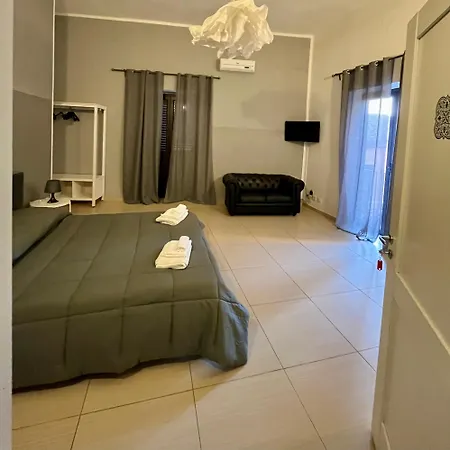 Persefone Luxury 4* アグリジェント