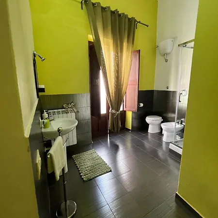 Persefone Luxury Bed and breakfast 4*